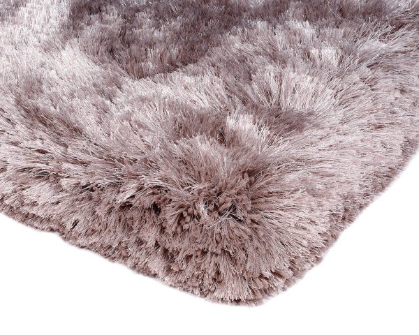 Heavy weight shaggy rug in a subtle lilac