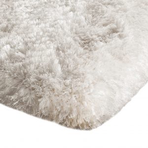 Heavy weight shaggy rug in pure white